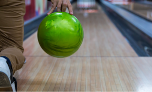 Bowling Alley in the Glendale Heights, Illinois Area